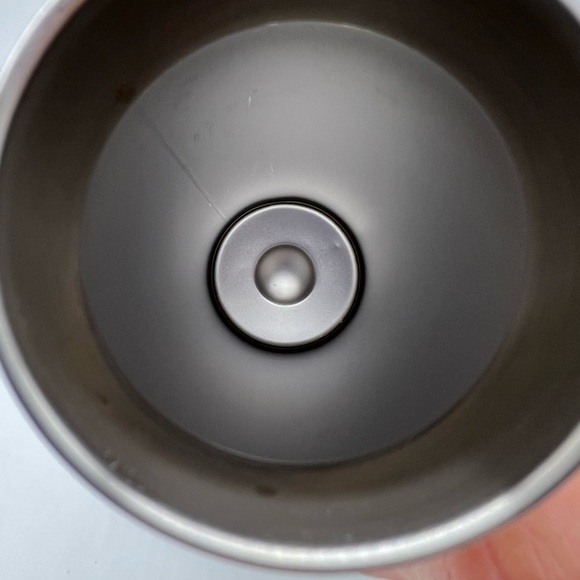 HYDRO FLASK  WHITE AND SEAFOAM GREEN 20 OUNCE INSULATED WATER BOTTLE - Picture 5 of 14